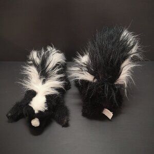 Folkmanis Skunk Hand Puppet X 2 Soft Black & White Faux Fur Realistic